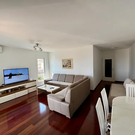 Apartment On The Mare Makarska